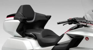 Concessionária Honda Kaito Motos Ivaiporã | Motos Honda 0 KM é na Kaito Moto de Ivaiporã, conheça mais da GL 1800 Gold Wing Tour A MELHOR NO MUNDO DAS DUAS RODAS. Descubra o que está além.